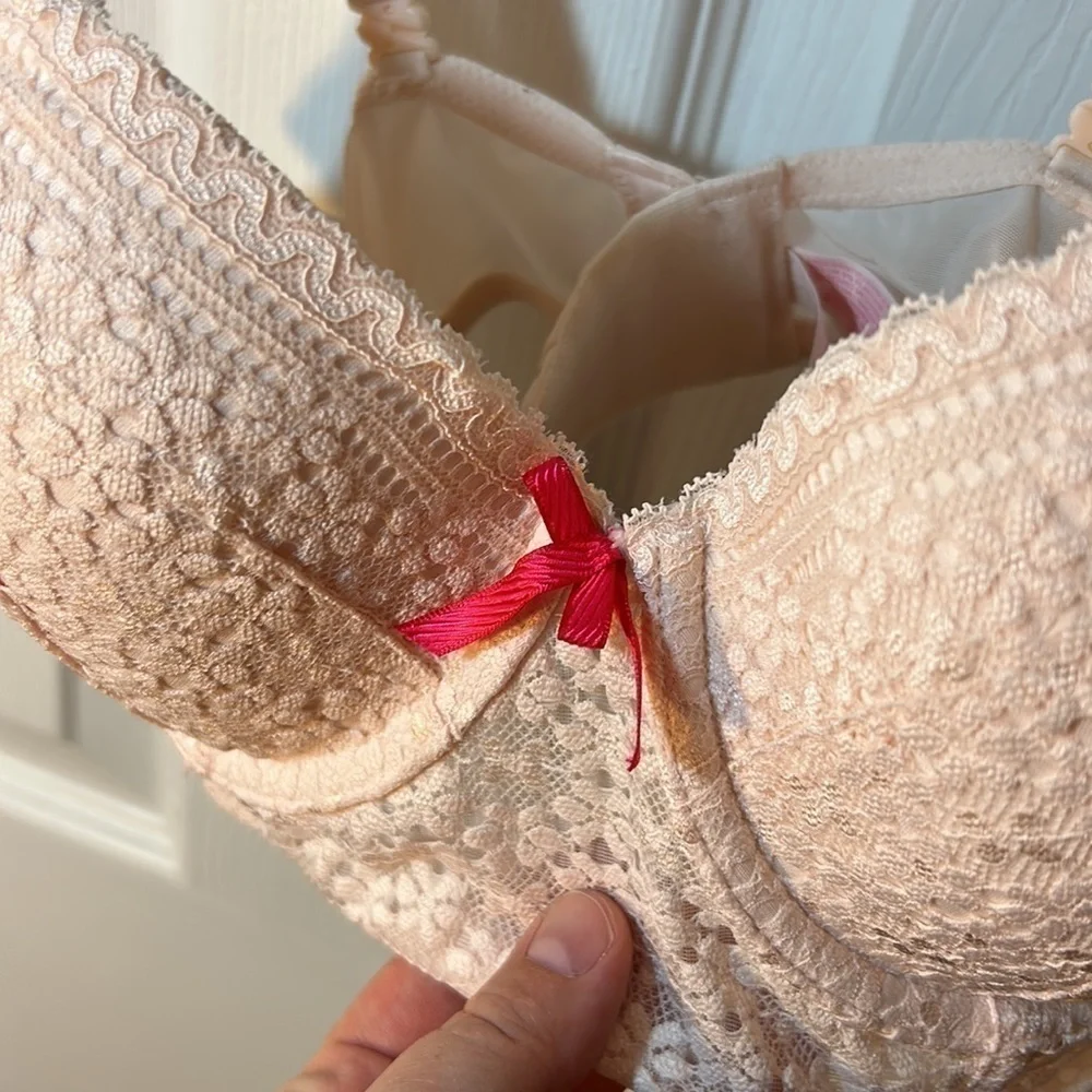 Victoria's Secret 34D Lined Demi Bra - Picture 2 of 5